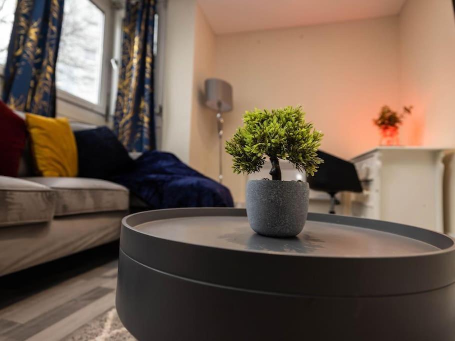 1 Bedroom-Sofabed-Worktable-4-Wifi-Parking Londyn Zewnętrze zdjęcie