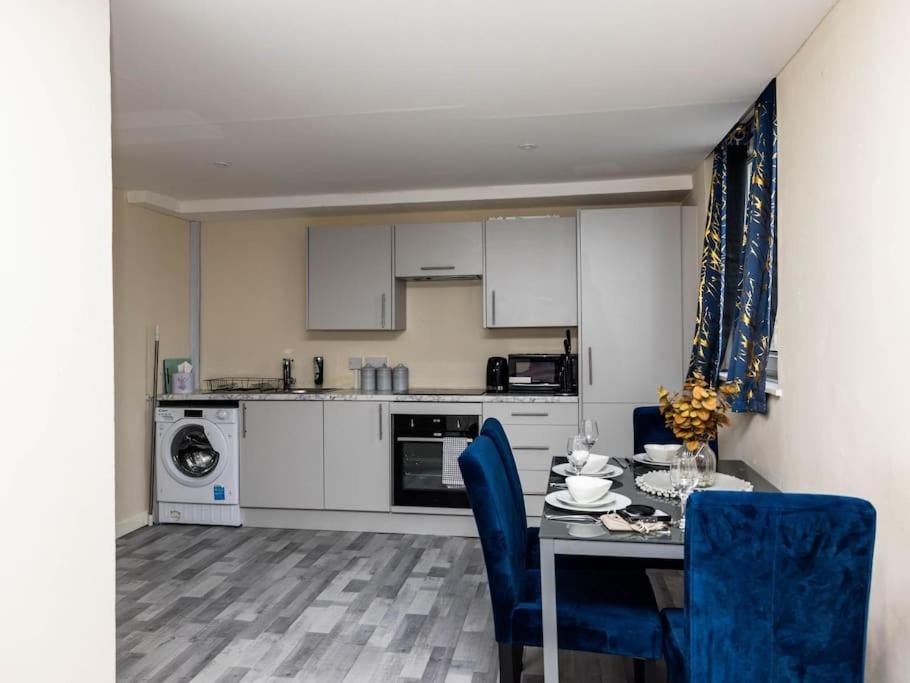 1 Bedroom-Sofabed-Worktable-4-Wifi-Parking Londyn Zewnętrze zdjęcie